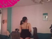 Lesly te muestra todo lo que una latina caliente puede hacer para hacerte gemir. 14/16