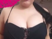 Lesly te muestra todo lo que una latina caliente puede hacer para hacerte gemir. 3/16