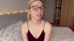 This is how I went from vibrant red to natural blonde with ZERO damage ☀️