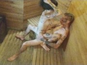 In the sauna everything got hotter. En el sauna todo se calentaba mas 13/16