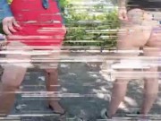 Ma quanto sono fighe due Milf che pisciano.. 2/16