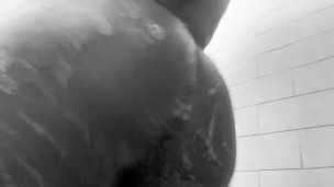 Soapy Ass Shake in The Shower