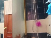 Limpiando mi baño 7/16