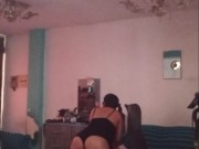 Soy puro fuego, y no me detengo hasta que termines rendido de placer. ¿Quieres verme hacerlo todo? 11/16