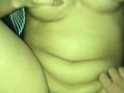 เย็ดสดน้ำแตกในหีแม่เลี้ยงชาวไทย 15/16