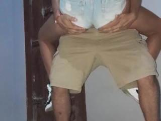 Corriéndome dentro del impresionante culo de mi cuñada (video casero)