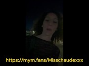 🇫🇷 Misschaudexxx, Promenade dans la rue avec plug anal lumineux, baise avec un inconnu et creampie 4/16
