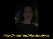 🇫🇷 Misschaudexxx, Promenade dans la rue avec plug anal lumineux, baise avec un inconnu et creampie 6/16