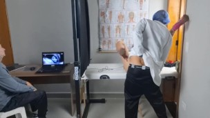 O corno a esposa é o ginecologista clandestino na ultrassom!