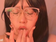 Horny girl wants to play with her fingers in her throat 4/16