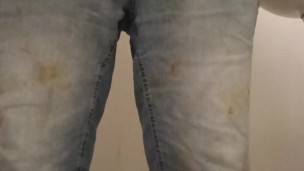 Ayla Lubbers Pee thursday 24 April 2025 01:30 am
