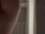 Fingering her pussy so good 2/16