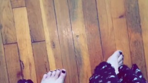 Meet my feet 💜 my piggies 🐽 💕☺️