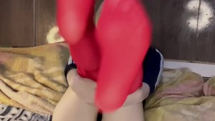 JUDE LYNX — “LICK AND SUCK MY PETITE FEET!”