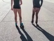 puttanelle nude sui roller Esibizionismo estremo 5/16