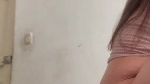 Cabalgando cargada penetrada por el culo