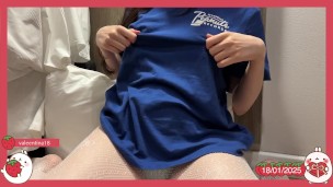 Latina blanquita se toca los senos en directo - Episodio 2