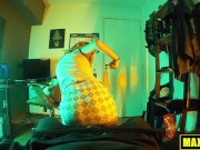 Dance and Massage with Brazilian Babe - Max Boss