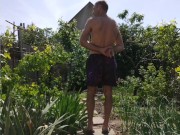 In the sun in the garden 1/16