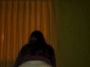 ME MONTO A MI SUEGRO MIENTRAS MI NOVIO ESTA EN EL OTRO CUARTO 16/16