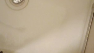 Cumming Shower