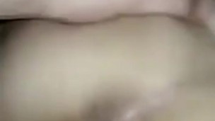 Se habre solita para que le llene la concha de leche