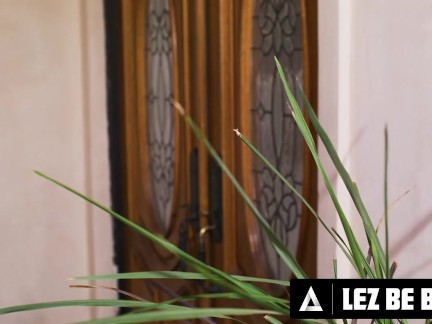 LEZ BE BAD - MILF Kenzie Taylor & Babe River Lynn Take Turns STRAP-ON FUCK Redhead Sophia Locke