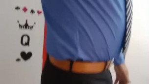 en traje