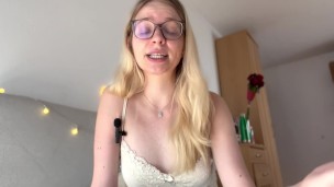 4 Benefits of Being a Sissy 🤭