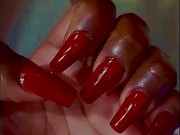 Je veux briller de la tête aux pieds. 💅👣 Et toi, tu vas payer en silence. 4/16