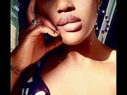 Je veux briller de la tête aux pieds. 💅👣 Et toi, tu vas payer en silence. 8/16