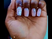 Je veux briller de la tête aux pieds. 💅👣 Et toi, tu vas payer en silence. 9/16