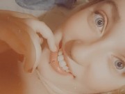 Wet pussy = tasty fingers 10/16