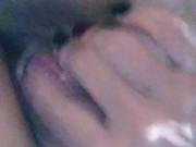 Putita se masturba en la ducha 10/16