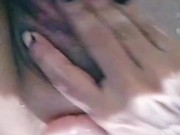 Putita se masturba en la ducha 12/16