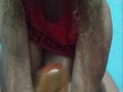 Me chupo una polla falsa y termino arriba de ella y me vengo a chorros 15/16