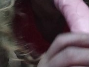 Me chupo una polla falsa y termino arriba de ella y me vengo a chorros 4/16