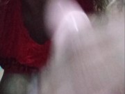 Me chupo una polla falsa y termino arriba de ella y me vengo a chorros 5/16