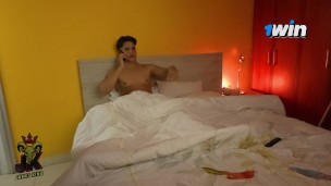 Horny Therapist Seduces Her Client During Private Session | James King & Valery