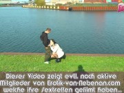 Deutsche Brünette verpasst 2 Typen in der Öffentlichkeit einen Blowjob 3/16