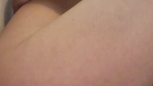 Nóng bỏng khi sex mạnh mẽ dựa tường đầy đam mê