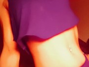 A la luz de la estufa. Fumando. 5/16