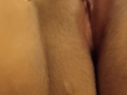 Encontré a mi amiga tocándose con su aparato le ayude con una chupada 8/16