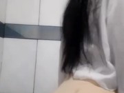 Abro las piernas, y me acarició rico. 11/16