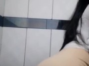 Abro las piernas, y me acarició rico. 16/16