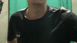 Masturbandome termino encima