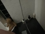 مراهقة عذراء جميلة تبلغ من العمر 18 عامًا - عارضة سناب شات - فتاة سعودية تستمني في الحمام 5/16