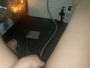 استمناء مراهقة في الحمام وشموع رومانسية وأنين أنثى - فتاة سعودية شابة مثيرة وجميلة - تحفيز بالماء