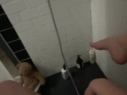 فتاة سعودية عذراء تبلغ من العمر 18 عامًا بجسد مثالي تستمني في الحمام وتئن-POV LOS ANGELES AMATEUR US 11/16