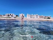 Esta mamá se enfría con el baño y me pide sexso en casa para entrar en calos